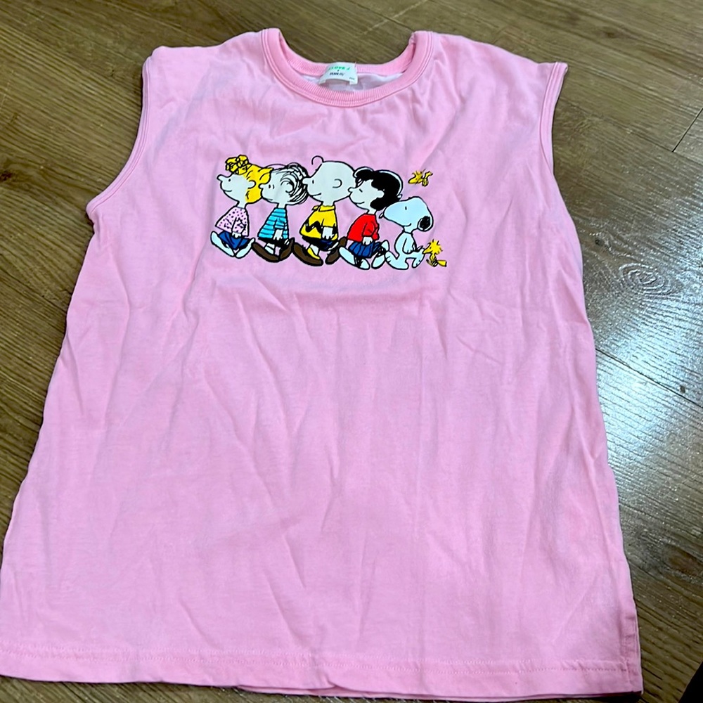 Snoopy shirt for girls! I bought it from Korea! In great condition! Size 10